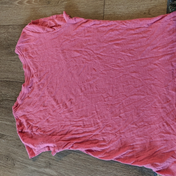 Pink t-shirt - Picture 2 of 2